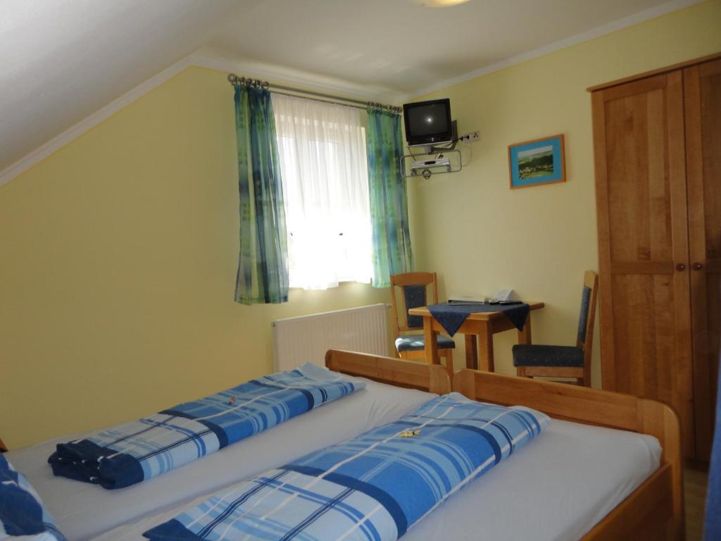 Staatz Gaestezimmer Rieder חדר תמונה