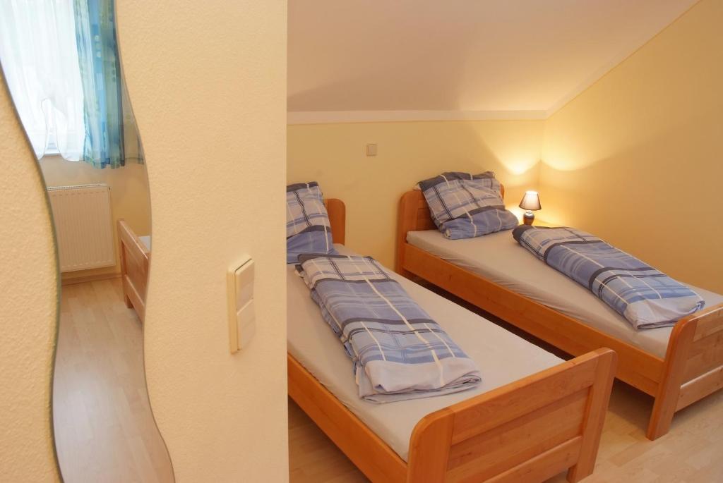 Staatz Gaestezimmer Rieder חדר תמונה