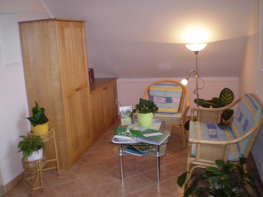Staatz Gaestezimmer Rieder מראה חיצוני תמונה